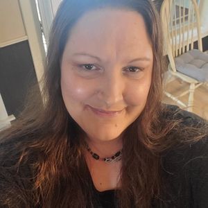 Meet your Posher, Lenora